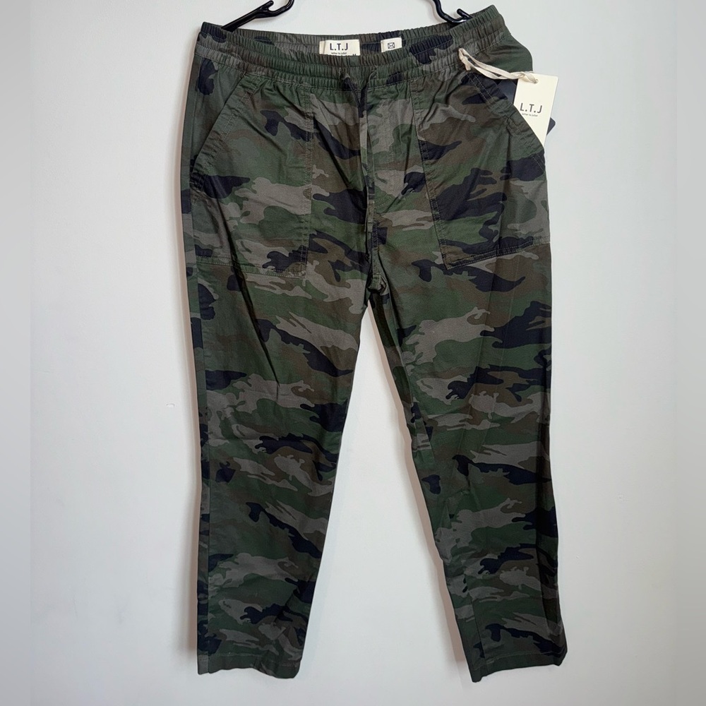 NEW L.T.J Letter to Juliet Camo Jogger Pants Size M